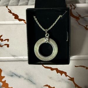 Necklace with sparkling oval charm
